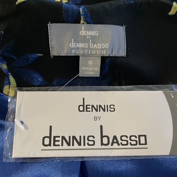 Dennis Basso Women's Floral Jacquard Cropped Jacket - Picture 8 of 11